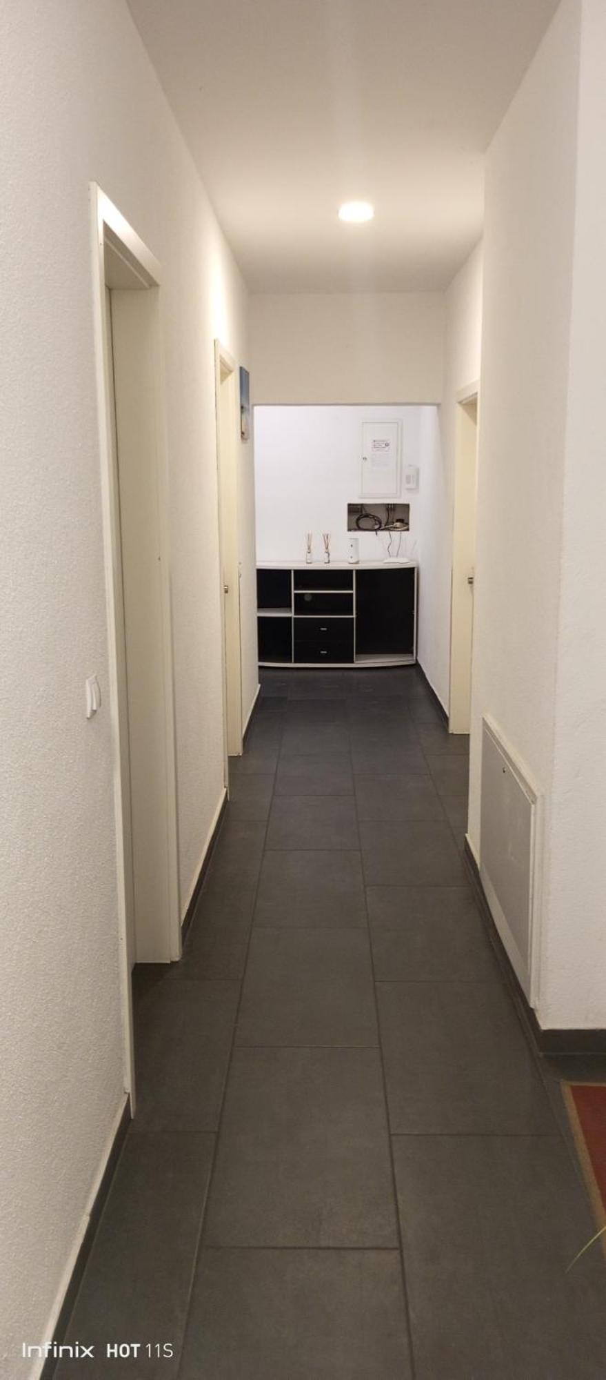 Anna Zimmer Familienzimmer Mit Gemeinschaftskueche Im Zentrum Von Heilbronn Buitenkant foto